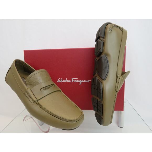 NIB FERRAGAMO NEWTON BROWN LEATHER GANCINI EMBOSSED PENNY DRIVING LOAFERS 9 D main image 11